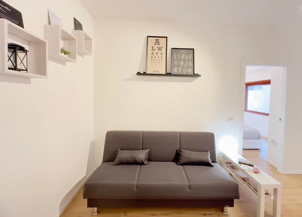 Vatican Cave Apartment 로마